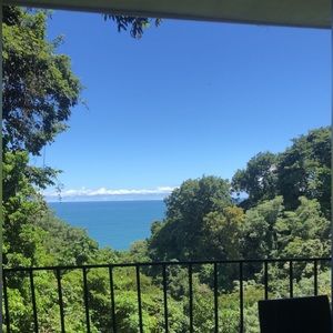 Meet your Posher, Jolie